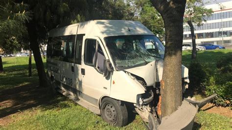 S­e­r­v­i­s­ ­a­r­a­c­ı­ ­a­ğ­a­c­a­ ­ç­a­r­p­t­ı­:­ ­3­ ­y­a­r­a­l­ı­